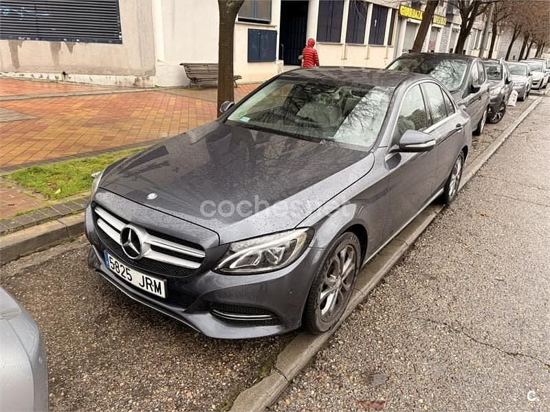 Usado Mercedes C220 Avantgarde 170 CV (125 kW) 2016 Gris / plata Berlina