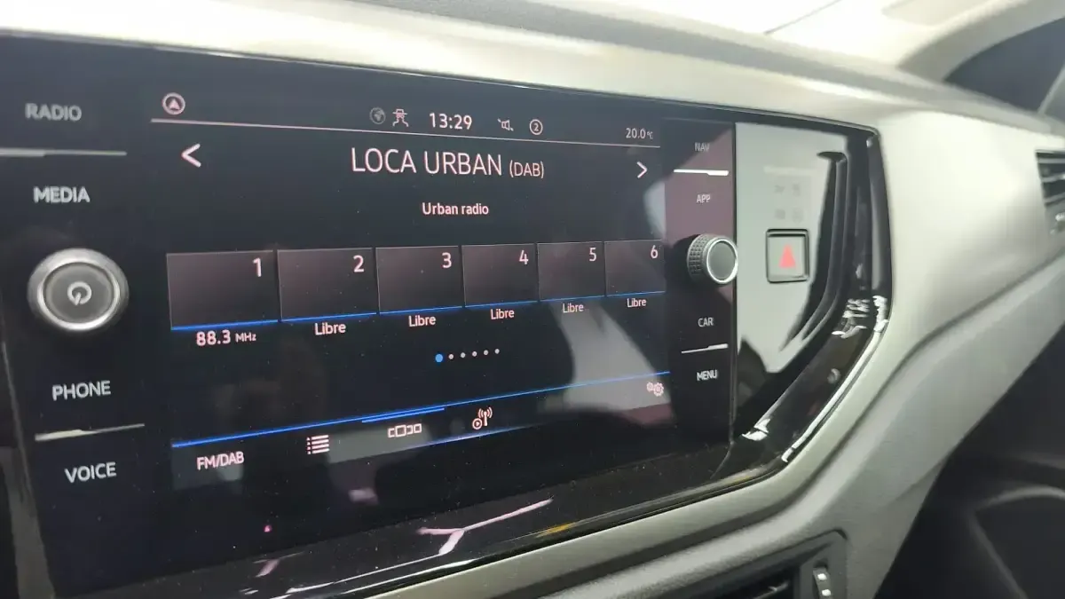Usado VW Polo Advance 95 CV (69 kW) 2022 Marrón Utilitario