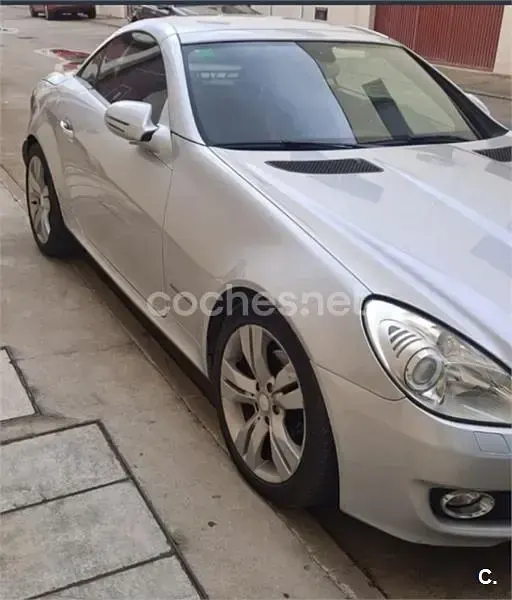 Usado Mercedes SLK200 163 CV (119 kW) 2009 Gris / plata Descapotable
