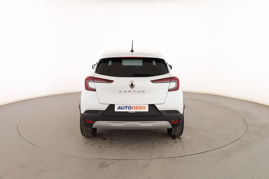 Usado Renault Captur Evolution 140 CV (102 kW) 2022 Blanco SUV