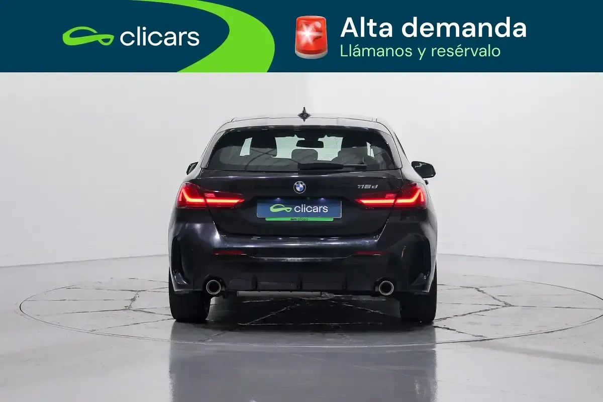Usado BMW 118 150 CV (110 kW) 2021 Negro Utilitario