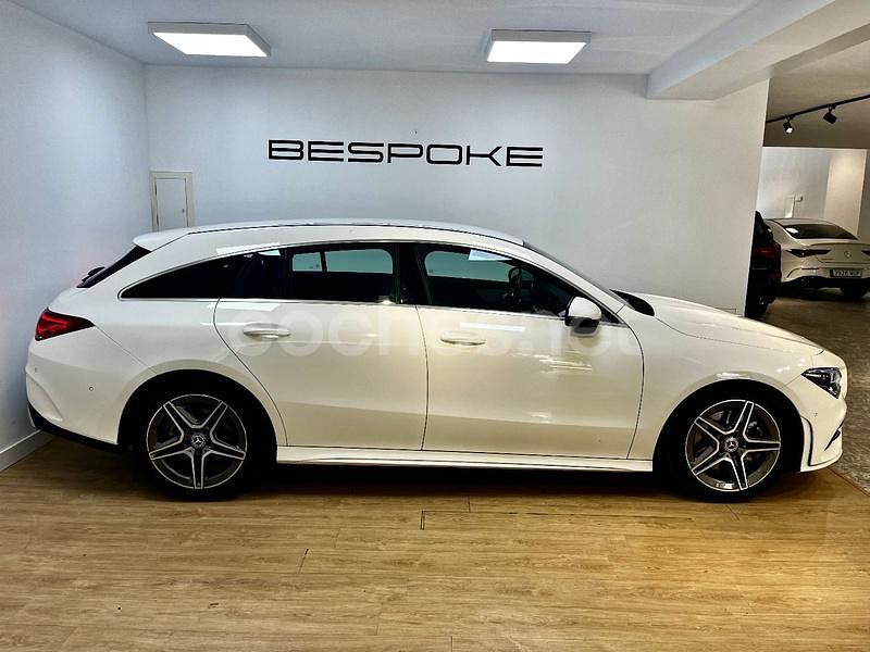 Usado Mercedes CLA200 Shooting Brake 150 CV (110 kW) 2024 Blanco Familiar