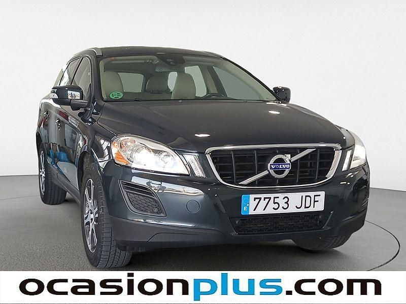 Usado Volvo XC60 R-Design Momentum 245 CV (180 kW) 2014 Azul power blue metalizado SUV