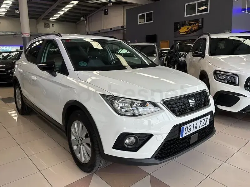 Usado Seat Arona Style 95 CV (69 kW) 2019 Blanco SUV