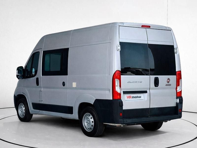 Usado Fiat Ducato 130 CV (95 kW) 2016 Gris Van