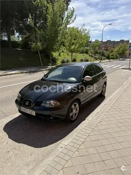 Usado Seat Ibiza Sport 130 CV (95 kW) 2002 Negro Utilitario