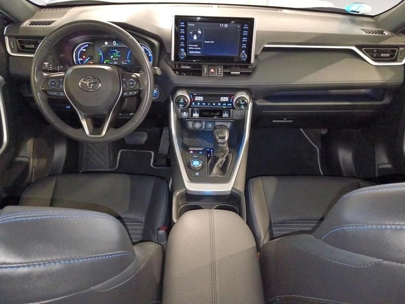 Usado Toyota RAV4 Hybrid Style 222 CV (163 kW) 2021 Gris/plata SUV