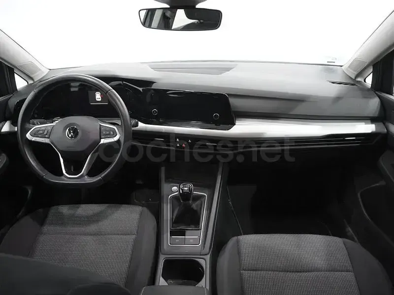 Usado VW Golf VIII 110 CV (80 kW) 2022 Gris Utilitario