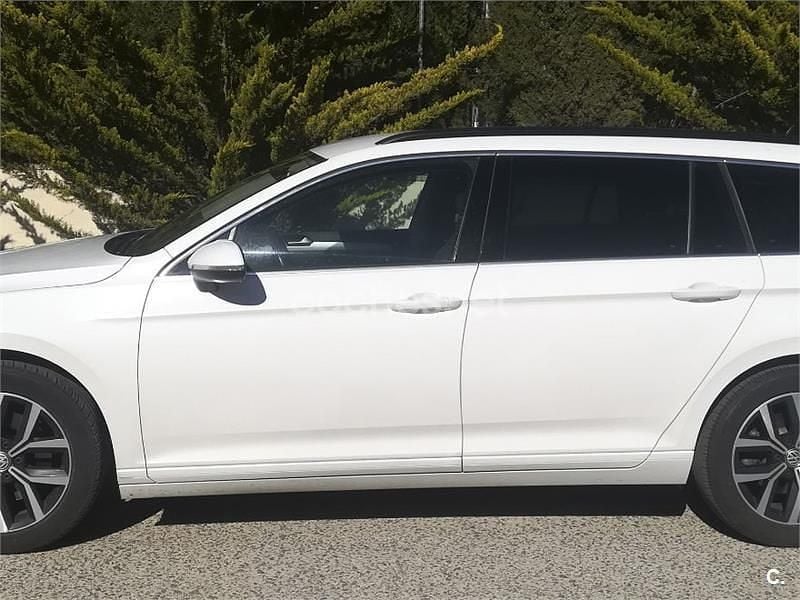 Usado VW Passat Advance 150 CV (110 kW) 2015 Blanco Familiar