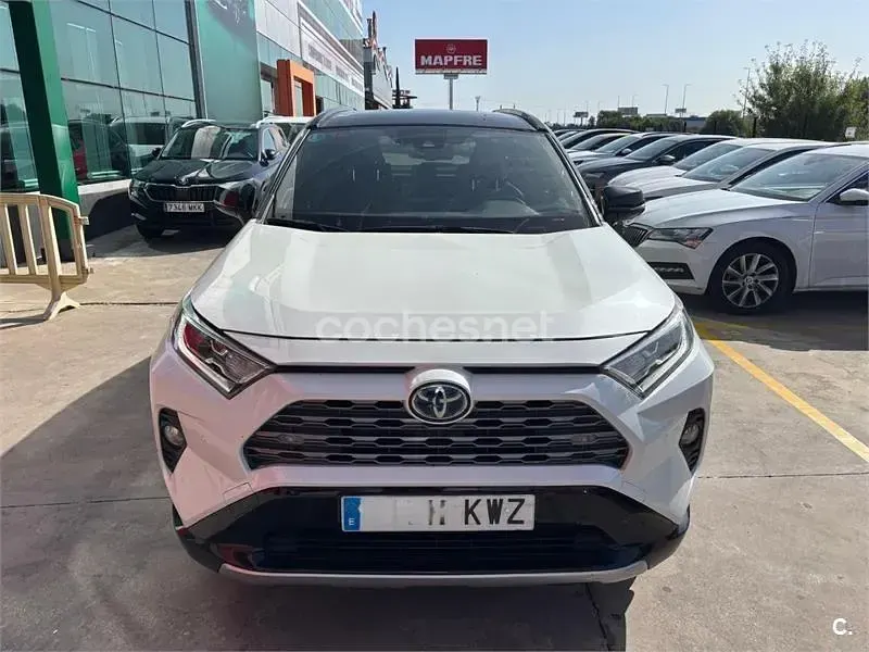 Usado Toyota RAV4 Hybrid Luxury 218 CV (160 kW) 2019 Blanco SUV