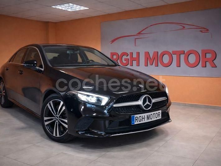 Usado Mercedes A250 218 CV (160 kW) 2021 Negro Berlina