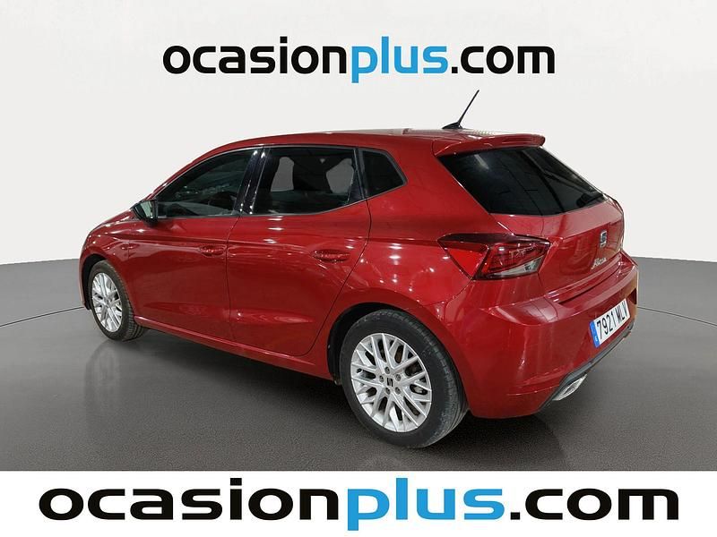 Usado Seat Ibiza FR 110 CV (80 kW) 2023 Rojo Utilitario