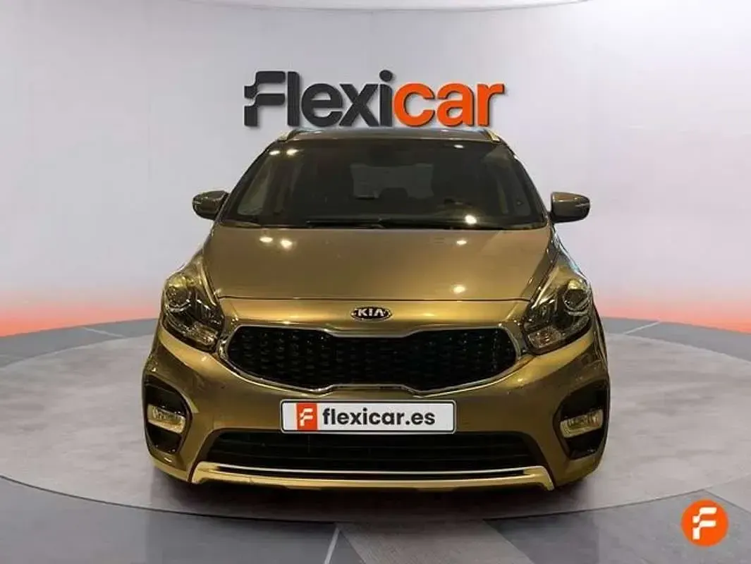 Usado Kia Carens 141 CV (103 kW) 2017 Gris Monovolumen