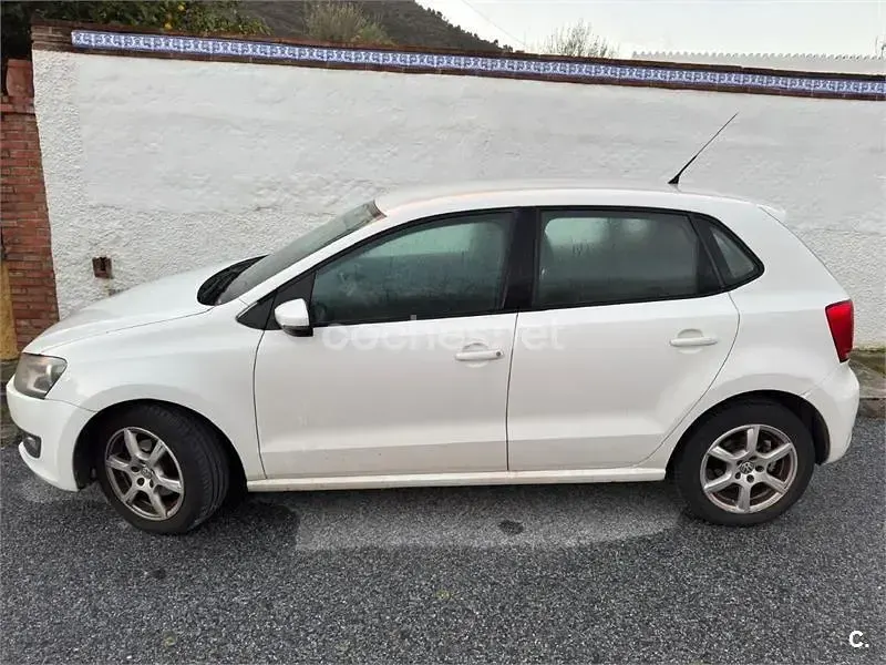 Usado VW Polo Advance 90 CV (66 kW) 2012 Blanco Utilitario