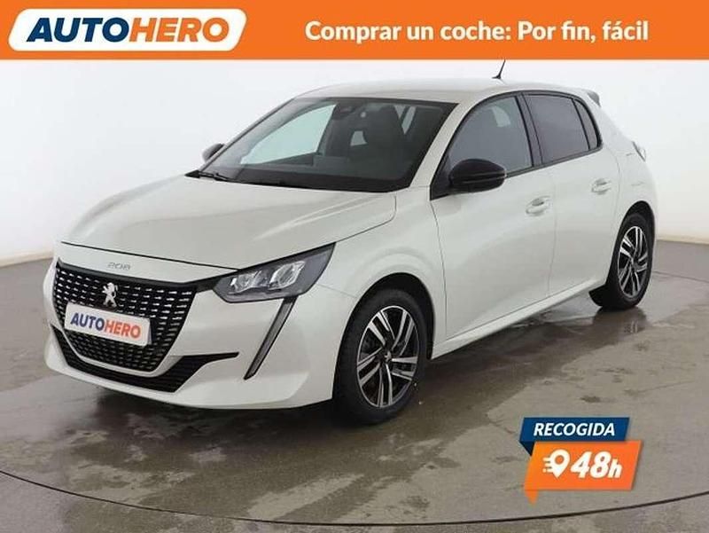 Usado Peugeot 208 Allure 102 CV (75 kW) 2022 Blanco Utilitario