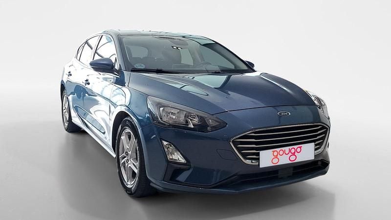 Usado Ford Focus Trend 125 CV (91 kW) 2019 Gris / plata Berlina