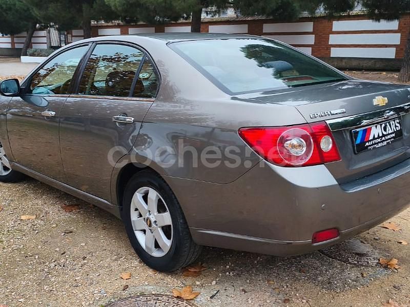 Usado Chevrolet Epica LT 150 CV (110 kW) 2009 Gris / plata Berlina