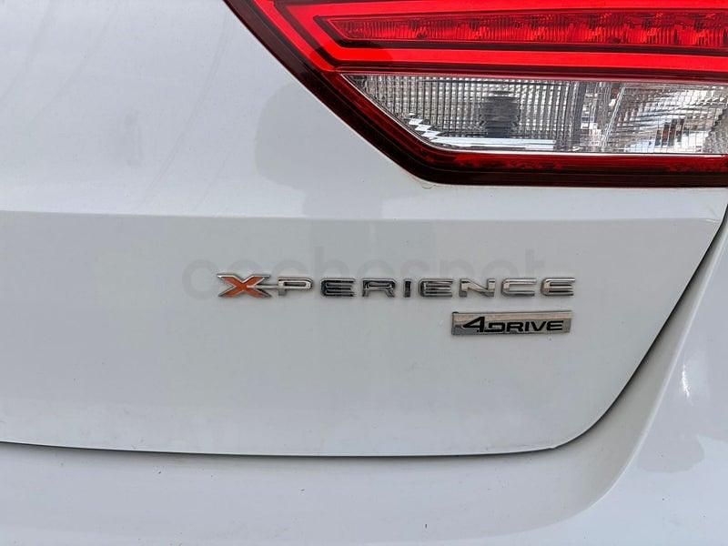 Usado Seat Leon 4Drive 105 CV (77 kW) 2015 Blanco Familiar