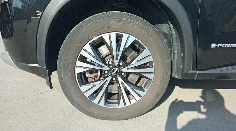 Usado Nissan X-Trail N-Connecta 158 CV (116 kW) 2023 Galaxy black SUV