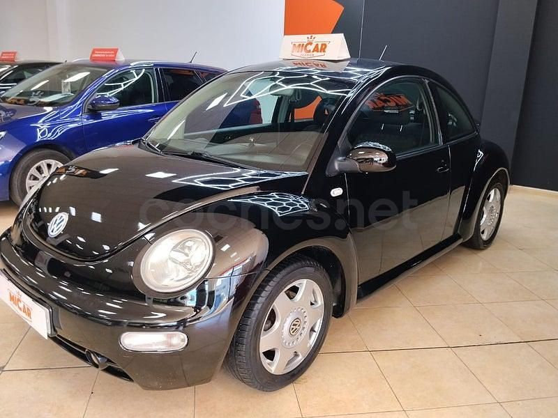 Usado VW New Beetle 115 CV (84 kW) 2001 Negro Utilitario