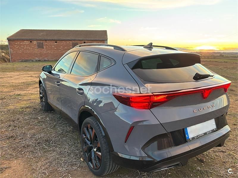 Gris / plata Usado 2025 Cupra Formentor SUV | 35.000 € (Caro) - Imagen 1/4