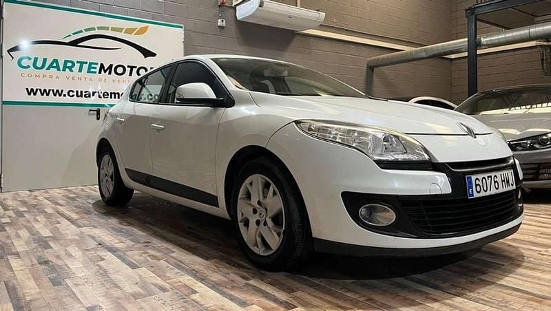 Blanco Usado 2012 Renault Mégane III Dynamique Utilitario | 7499 € (Precio justo) - Imagen 1/4