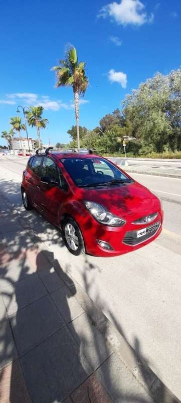 Usado Hyundai ix20 126 CV (92 kW) 2014 Rojo Utilitario