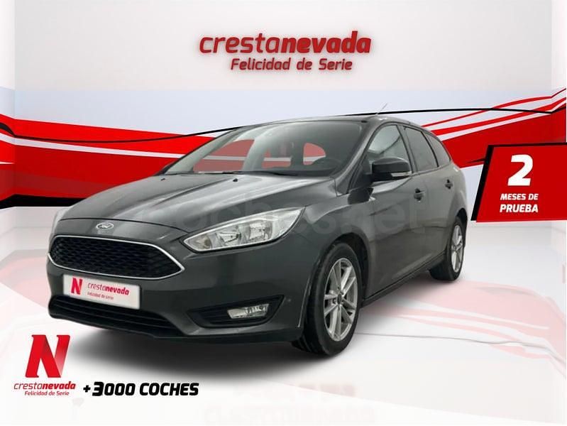 Usado Ford Focus Trend 125 CV (91 kW) 2018 Gris / plata Familiar