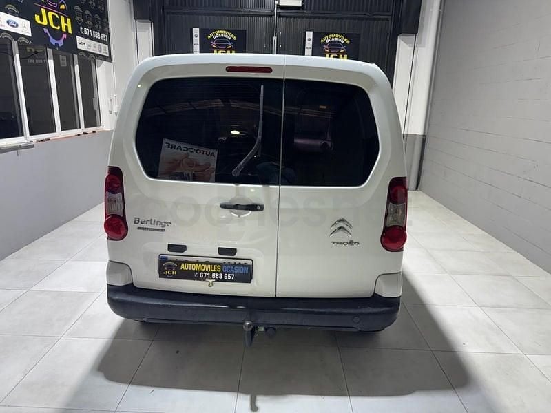 Usado Citroën Berlingo Live 100 CV (73 kW) 2016 Blanco Monovolumen