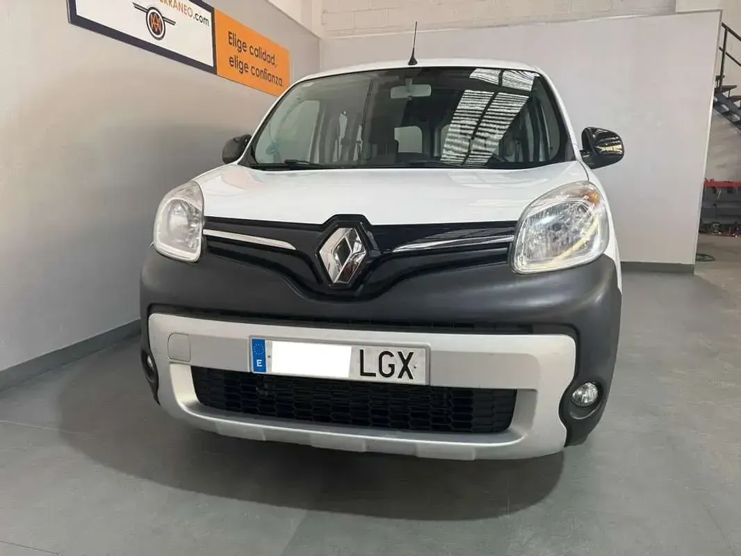 Usado Renault Kangoo LIMITED 94 CV (69 kW) 2020 Blanco Monovolumen