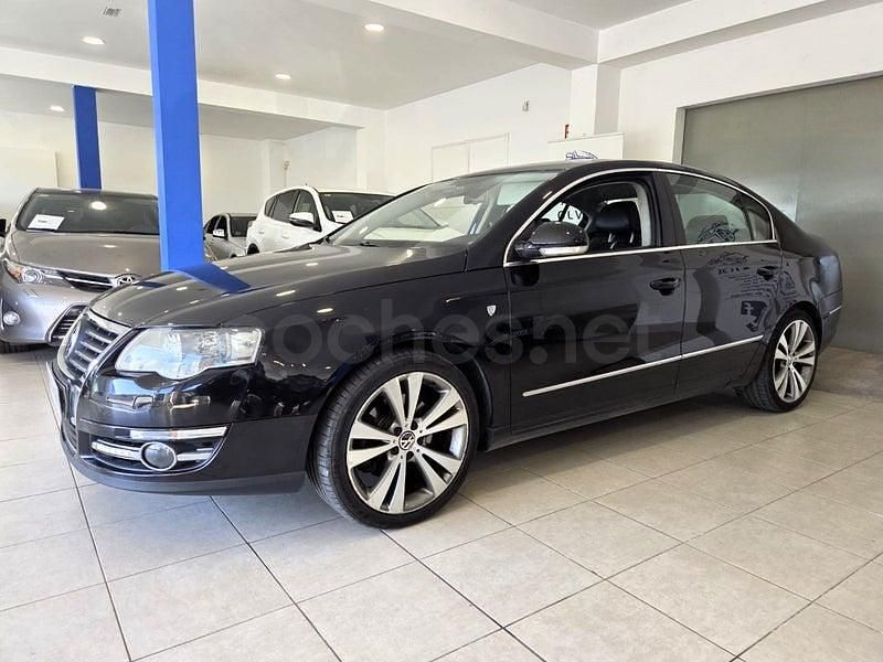Usado VW Passat Individual 140 CV (102 kW) 2007 Negro Berlina