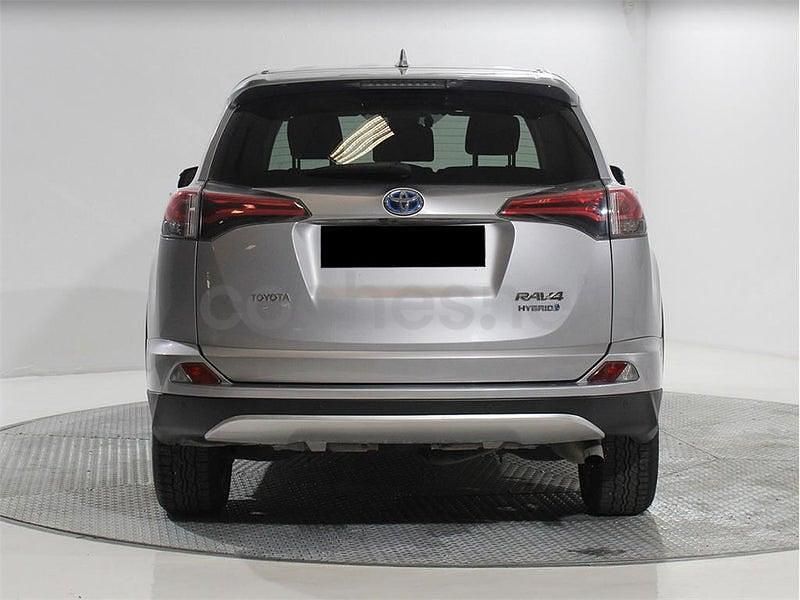 Usado Toyota RAV4 Hybrid Advance 197 CV (144 kW) 2018 Blanco SUV
