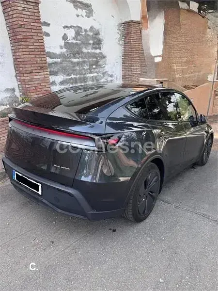 Usado Tesla Model Y 2025 Eléctrico SUV