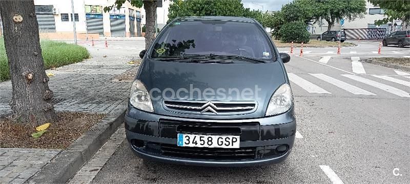 Usado Citroën Xsara Picasso 92 CV (67 kW) 2009 Gris / plata Monovolumen