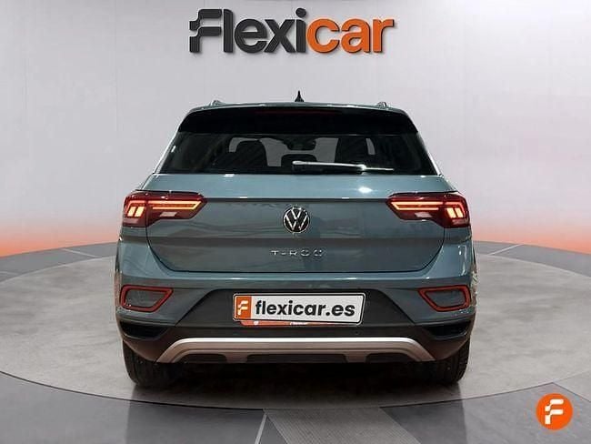 Usado VW T-Roc Life 150 CV (110 kW) 2023 Azul SUV