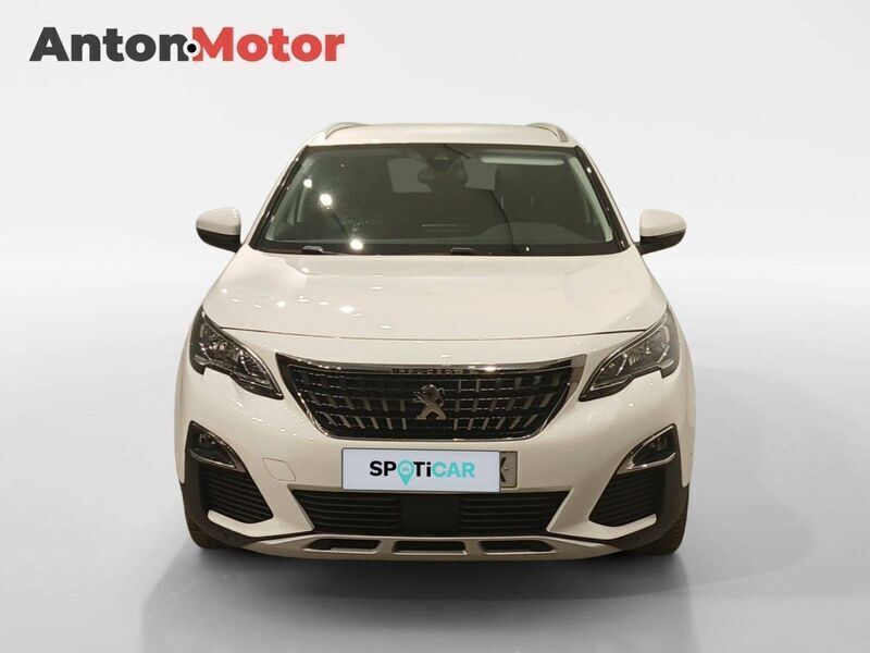 Usado Peugeot 5008 Allure 130 CV (95 kW) 2020 Blanco Monovolumen