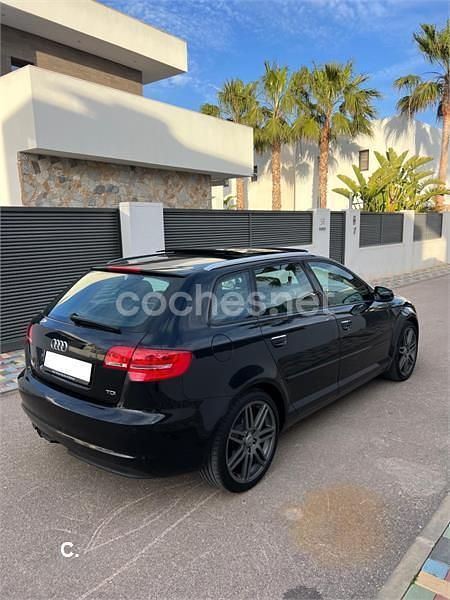 Usado Audi A3 Attraction 140 CV (102 kW) 2011 Negro Utilitario