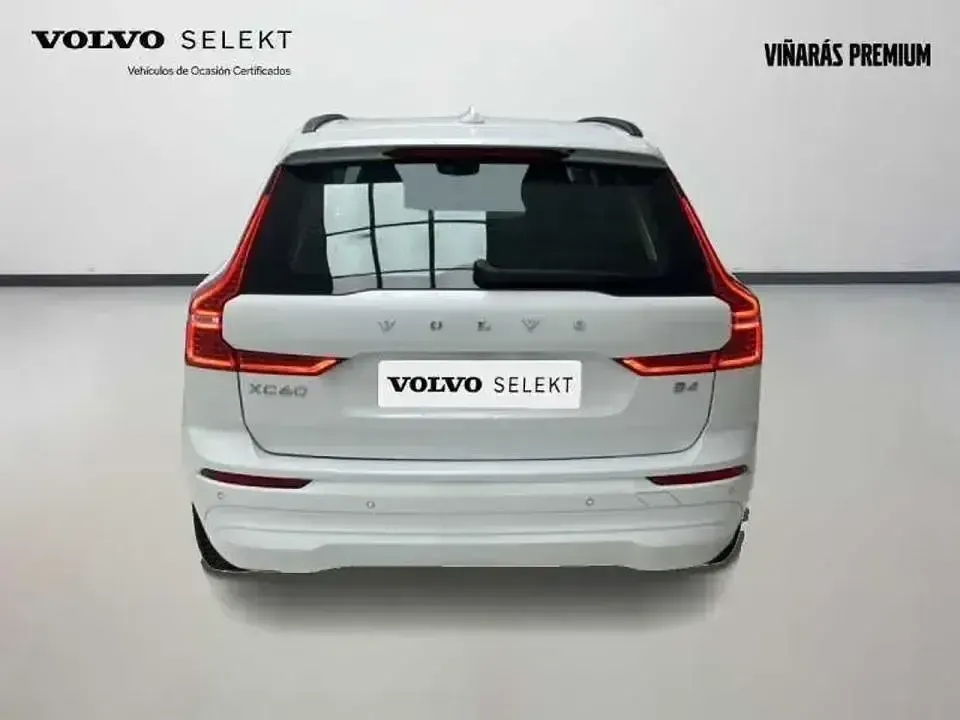Usado Volvo XC60 Core 197 CV (144 kW) 2023 Otro SUV