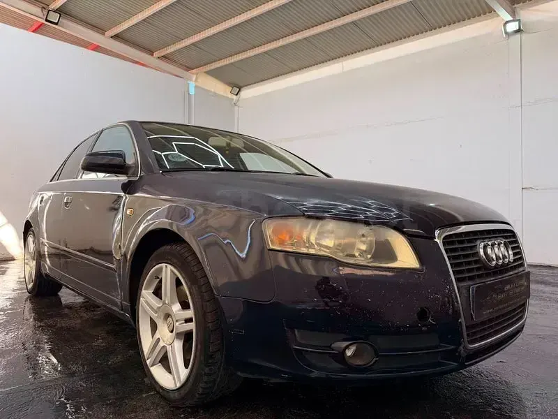 Usado Audi A4 140 CV (102 kW) 2007 Azul Berlina