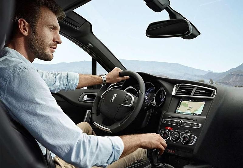 Usado DS Automobiles DS4 Crossback 120 CV (88 kW) 2016 Blanco SUV