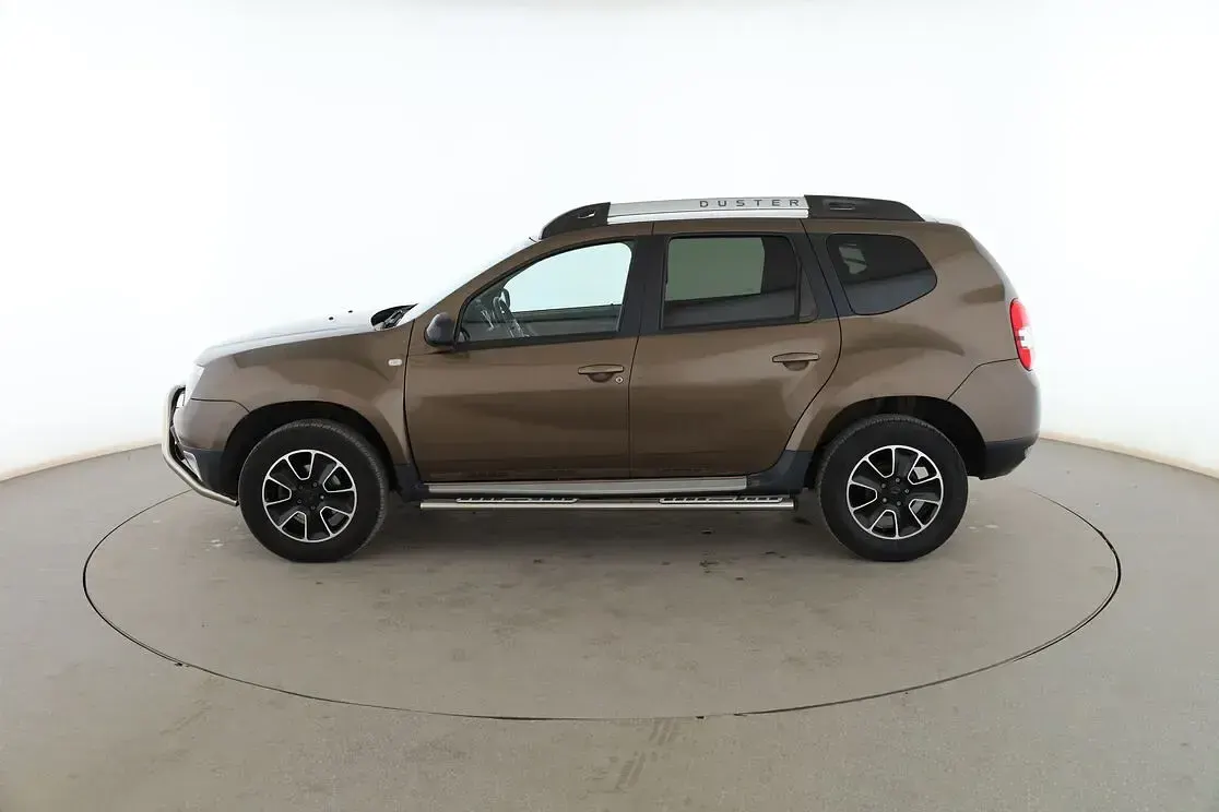 Usado Dacia Duster Black Shadow 110 CV (80 kW) 2017 Marrón SUV