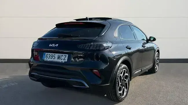 Usado Kia XCeed GT-Line 160 CV (117 kW) 2022 Negro SUV