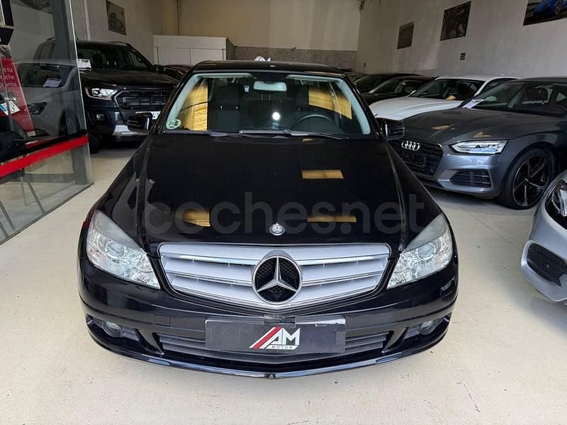 Usado Mercedes C200 136 CV (100 kW) 2010 Negro Berlina