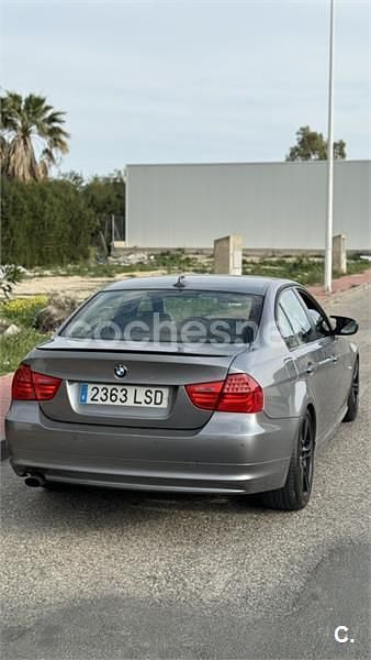 Usado BMW 318 143 CV (105 kW) 2010 Gris / plata Berlina