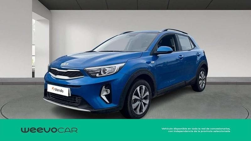 Usado Kia Stonic 101 CV (74 kW) 2025 Azul SUV