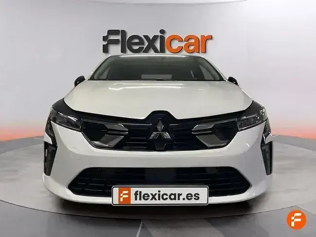 Usado Mitsubishi Colt 90 CV (66 kW) 2025 Blanco Utilitario