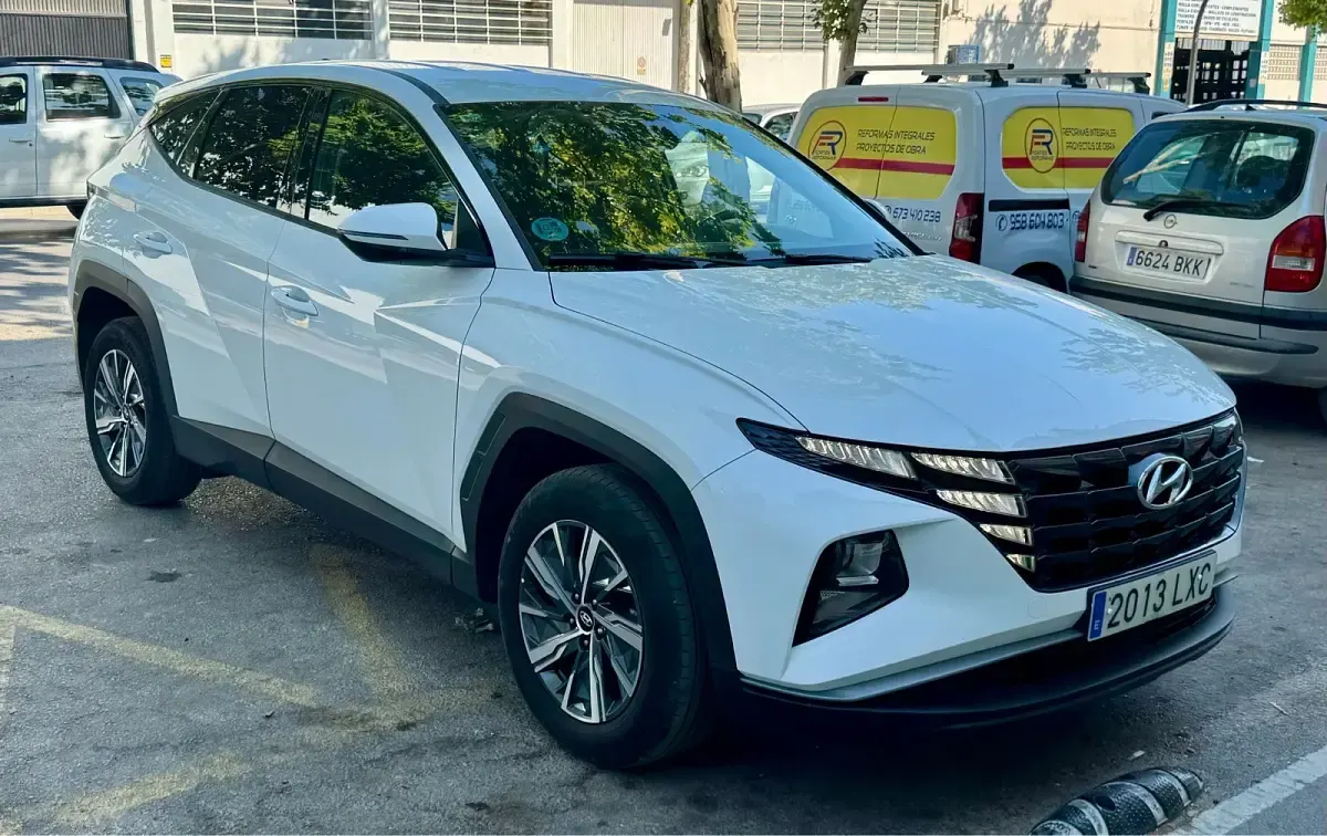 Usado Hyundai Tucson 115 CV (84 kW) 2022 Blanco SUV