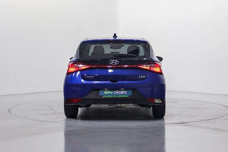 Usado Hyundai i20 101 CV (74 kW) 2023 Blanco Utilitario