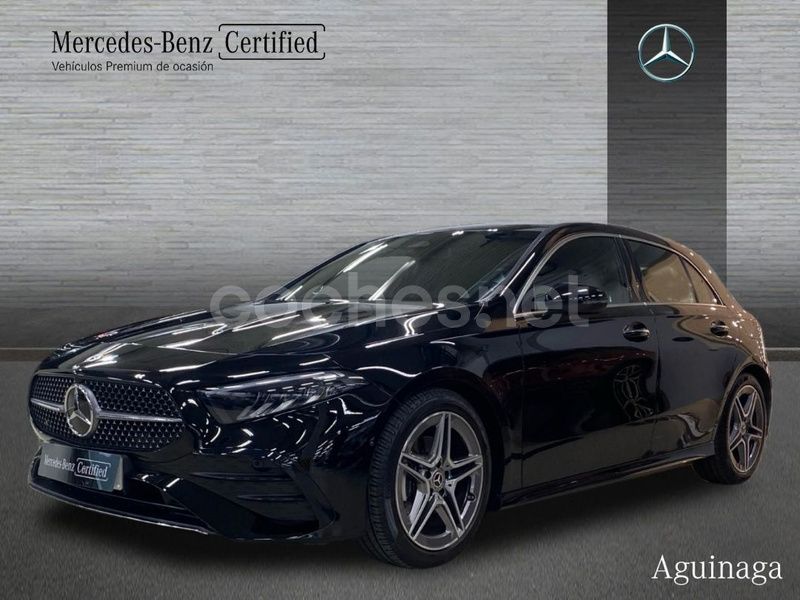 Negro Usado 2024 Mercedes A180 Berlina | 33.890 € (Un poco caro) - Imagen 1/4