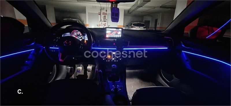 Usado Mazda 3 Luxury 150 CV (110 kW) 2015 Gris / plata Berlina